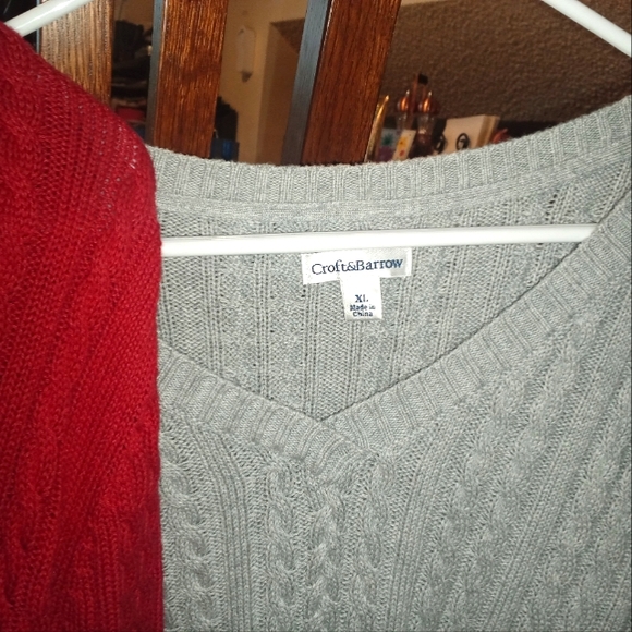Croft & Barrow SET(Red&Gray) Vintage Cable Knit V-neck Sweaters. Sz. Women XL - Picture 3 of 16